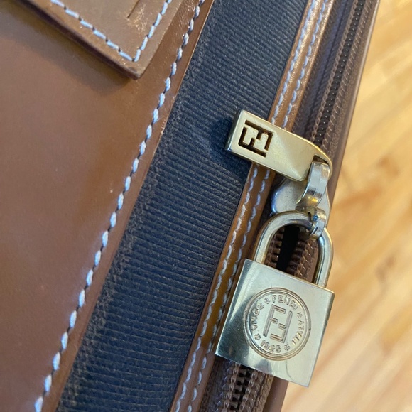 Vintage Fendi Suitcase – Rare Collector’s Travel Bag - Péquin Stripes - Picture 2 of 8